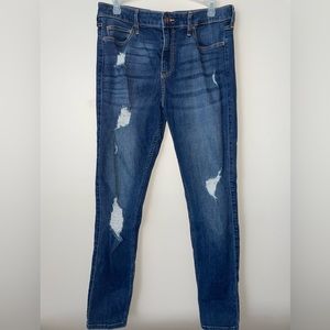 Hollister Ripped Hi Rise Jeans. Size 13R.